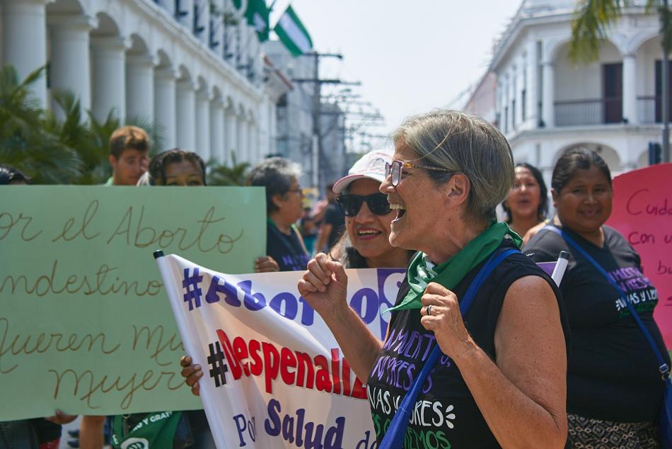 Alzamos la voz por la vida de la Mujeres